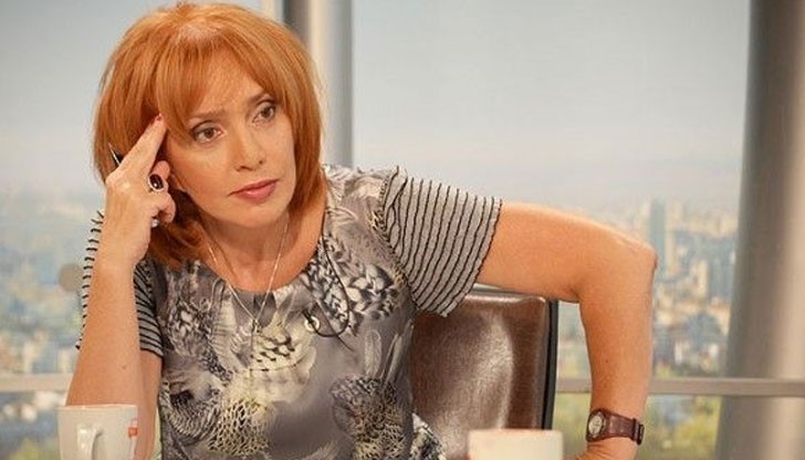 Би трябвало общата ни участ на прецакани да ни съедини дори повече от тях Би трябвало общата ни участ на прецакани да ни съедини дори повече от тях