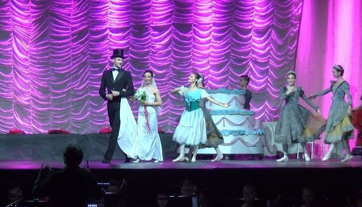 4000 души препълниха „Булстрад Арена“ снощи за да се насладят на „Последната грешка на Нешка“ – последният спектакъл на Нешка Робева