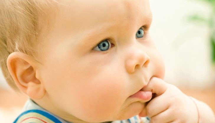 Бебетата смучат пръстите си още докато са в майчината утроба Бебетата смучат пръстите си още докато са в майчината утроба