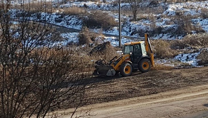 Когато е мокро, всичко е в кал, а когото е сухо, се вдига един прахолях, който се диша
