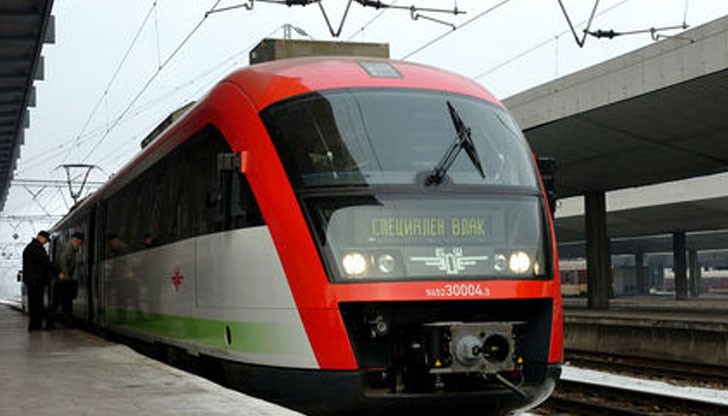 Пътниците се оплакват от новия час на тръгване на влака, който ще ги остави без транспорт от работа до дома