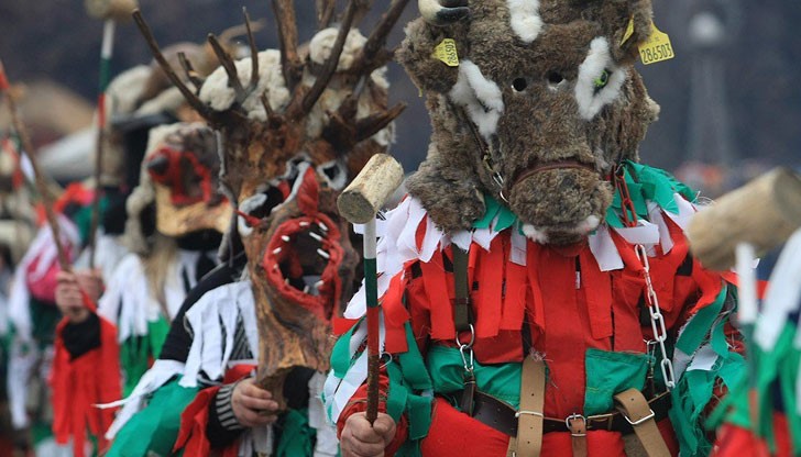 Остават броени часове до Сурва Остават броени часове до Сурва