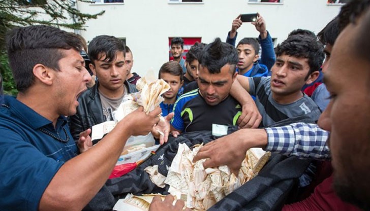 Потресаващ разказ за един българин, който преживява кошмар слугувайки на бежанците в Германия Потресаващ разказ за един българин, който преживява кошмар слугувайки на бежанците в Германия