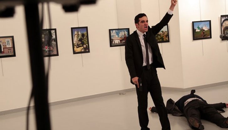 Руският посланик в Турция бе убит по време на изложба