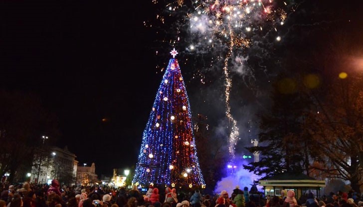 Община Русе кани всички русенци и гости на града на празничния концерт Община Русе кани всички русенци и гости на града на празничния концерт