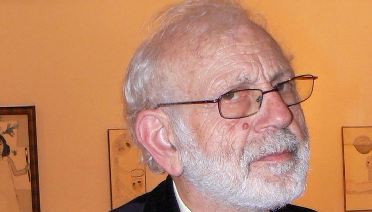 Режисьорът Джеки Стоев: Мъж като Ицко доказа, че може да се направи бебе на такава възраст Режисьорът Джеки Стоев: Мъж като Ицко доказа, че може да се направи бебе на такава възраст