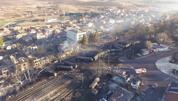 От 100 различни лъжи истината се удавя