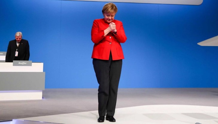 Меркел е начело на партията вече 16 години