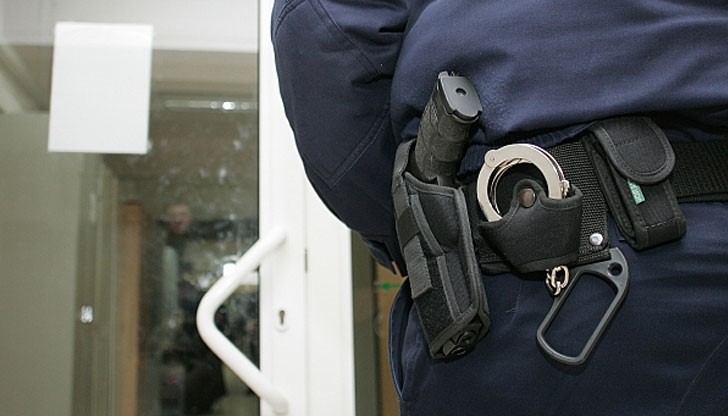 Индивидуална поощрителна награда получи инспектор Александър Атанасов Ласков - разузнавач V степен в група „Противодействие на общата престъпност“ в отдел „Криминална полиция“ Индивидуална поощрителна награда получи инспектор Александър Атанасов Ласков - разузнавач V степен в група „Противодействие на общата престъпност“ в отдел „Криминална полиция“