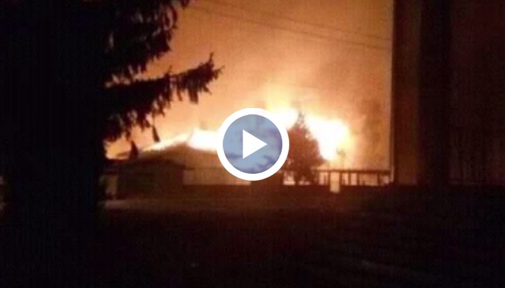 23 са ранени, с изгаряния и множество счупвания и фрактури