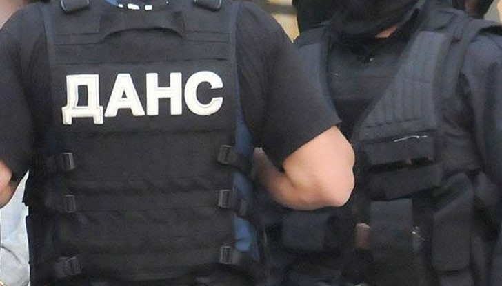 Евгени Иванов е изнасял държавни тайни, измамил е чужденци и е подправил лични документи