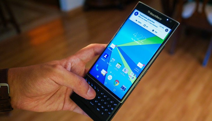 Сега всички бъдещи BlackBerry телефони ще работят с Android