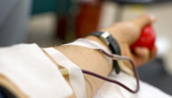 Тя е била дежурна по време на акцията по кръводаряване в Русенския университет на 8 ноември, когато бе взета кръв от боледувалия от малария студент от Камерун