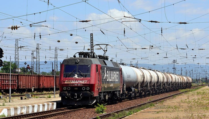 Трудовите инспектори проверяват русенската фирма заради трагичния инцидент в Хитрино Трудовите инспектори проверяват русенската фирма заради трагичния инцидент в Хитрино