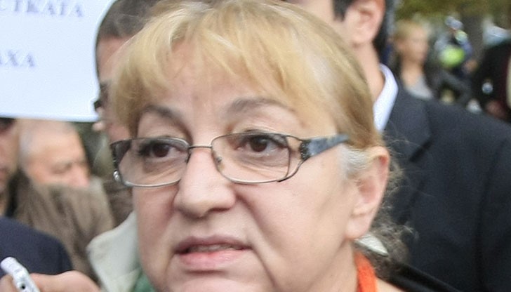 Магдалена Ташева продължи да произвежда сензационни разкрития за смъртта на един от най-популярните изпълнители за всички времена Магдалена Ташева продължи да произвежда сензационни разкрития за смъртта на един от най-популярните изпълнители за всички времена