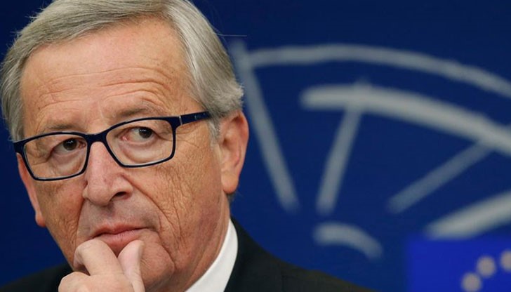 Жан-Клод Юнкер допълва, че никоя страна членка не би просперирала, ако не е в ЕС