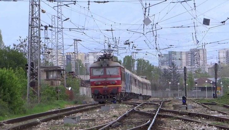 Русенци, които живеят до жп линията, искат тя да бъде обезопасена / Снимката е илюстративна
