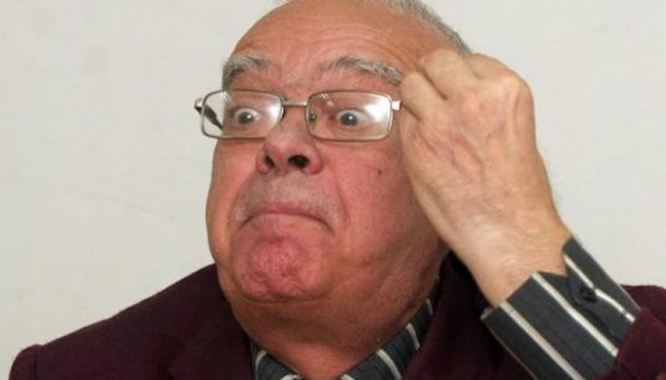 Той се прави на ударен и не разбира, че страната му си остана най-бедната и най-нещастната Той се прави на ударен и не разбира, че страната му си остана най-бедната и най-нещастната