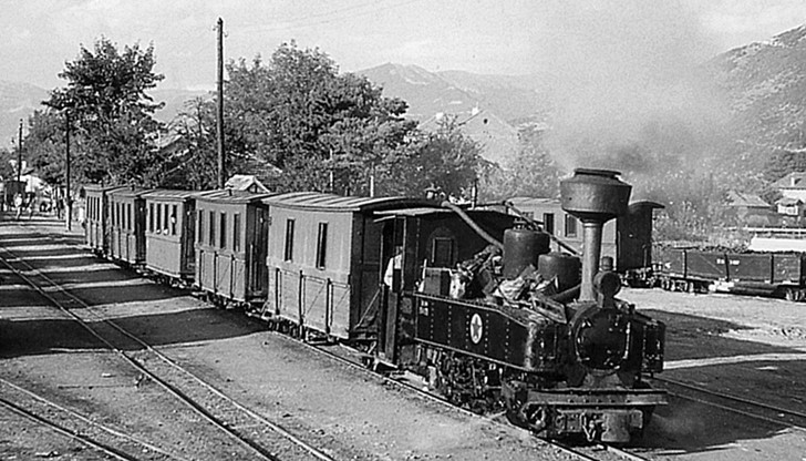 Сега въпреки вички европрограми у нас не е ремонтирана или изградена нито една цяла жп линия Сега въпреки вички европрограми у нас не е ремонтирана или изградена нито една цяла жп линия