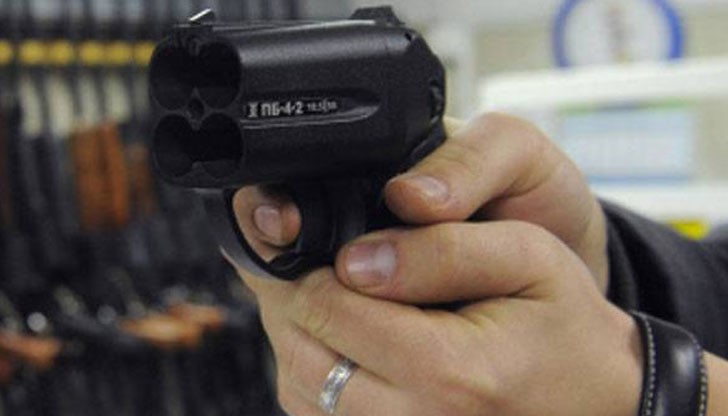 Шерифите в американския щат Аризона са получили партида руски пистолети "Оса"