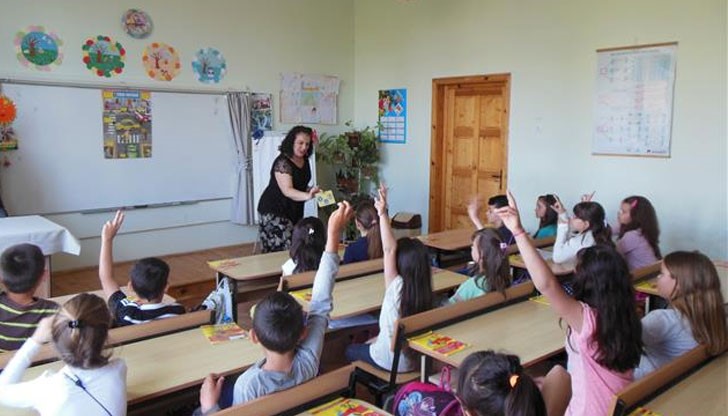 Новият предмет се казва "Компютърно моделиране"