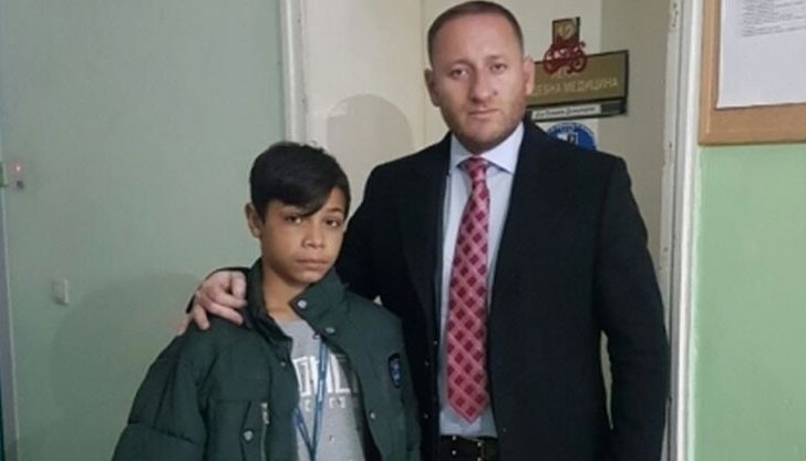 Илия Илиев, народен представител и председател на ПП "ДРОМ" беше вчера в град Русе, за да се срещне лично с 11-годишния Йосиф Емилиев