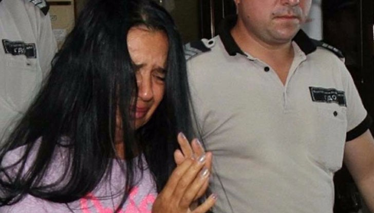 Сестрата на убития Николай Димов смята, че Анита Мейзер по акт за раждане Айше е една изкуствено създадена личност Сестрата на убития Николай Димов смята, че Анита Мейзер по акт за раждане Айше е една изкуствено създадена личност