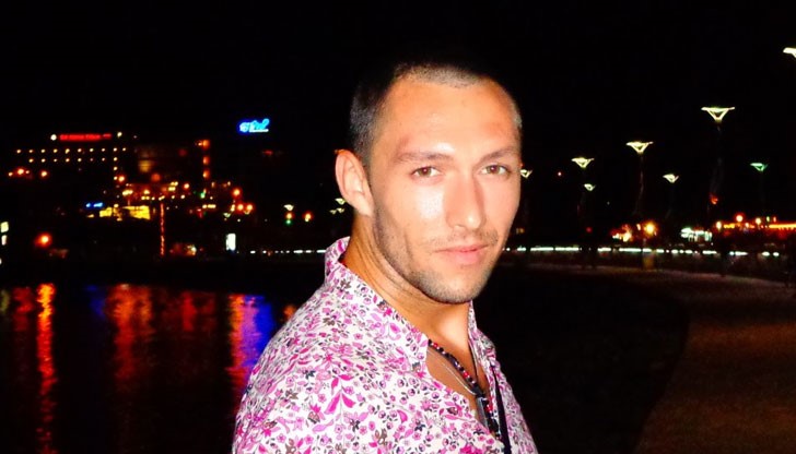 Ние сме една трапезна нация, с разтропан матрак и наситени алкохолни пари във въздуха