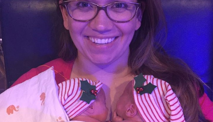 Американка роди четири момиченца и едно момченце на 4 декември в болница във Финикс