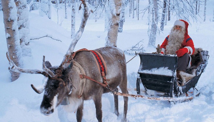 Белобрадият старец е раздал вече 1,57 милиарда подаръка през първите пет часа на околосветското си пътешествие