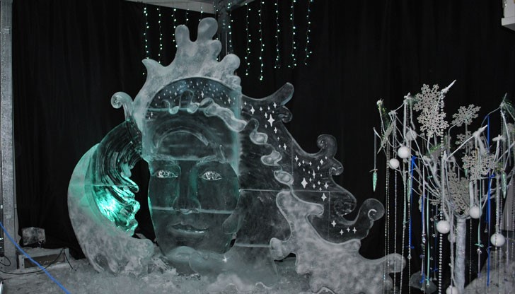 8 големи майстори от цял свят бяха наградени тази вечер за изваяните от тях ледени фигури в третото издание на „Русе айс фест“