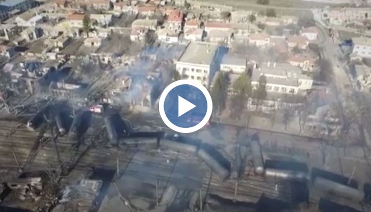 На кадрите, заснети с дрон се вижда как изглежда селото минути след инцидента