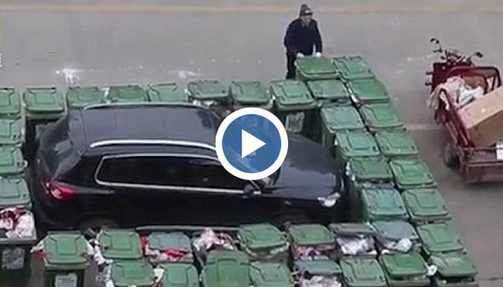 Разгневен китайски шофьор на боклукчийски камион стана хит в нета