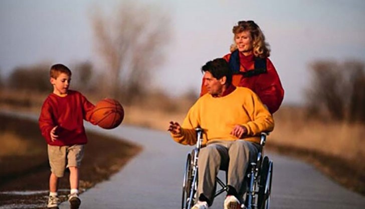 На този ден в цял свят се организират събития, които да напомнят, че е необходима ефективна промяна в условията на живот на хората с увреждания На този ден в цял свят се организират събития, които да напомнят, че е необходима ефективна промяна в условията на живот на хората с увреждания