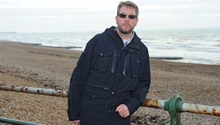 Британецът ще получи 100 000 евро заради рисковото подстригване