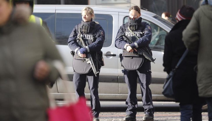 Те са получили нареждане да не държат пълнителите в автоматите