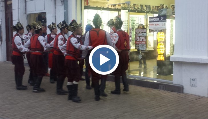 Коледуването е един от традиционните български обичаи