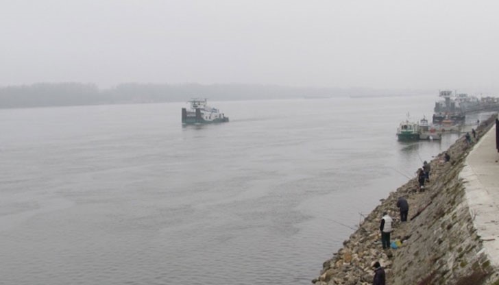 Край Русе в петък нивото на водата бе едва 81 см, като по Нова година се очаква водният стълб да спадне още с поне десетина сантиметра Край Русе в петък нивото на водата бе едва 81 см, като по Нова година се очаква водният стълб да спадне още с поне десетина сантиметра