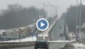 10-километрова опашка от тирове на Дунав мост