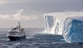 Гигантски айсберг е на път да се отчупи от Антарктида