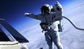 NASA излиза в открития космос