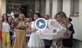 Изписват новородена ромска "принцеса" с оркестър и гьобеци