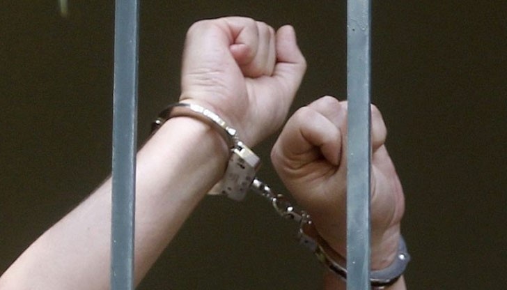 Наложена му е и глоба за 3000 лева