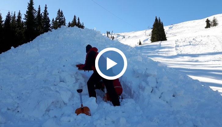 Пострадалият младеж е от София и бил заедно с брат си Йордан в хижа в района, където да отпразнуват именния му ден