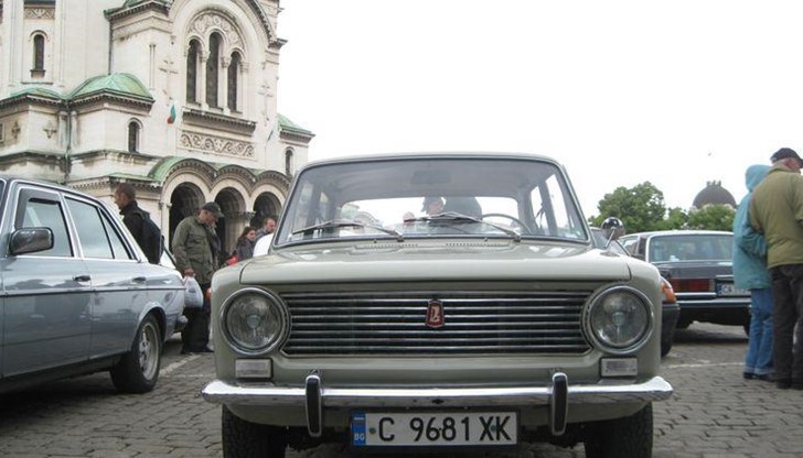 Депутатите въведоха понятието историческо превозно средство, при което ще има облекчения