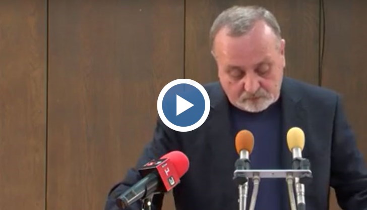 Приемането му не мина без шум в залата!