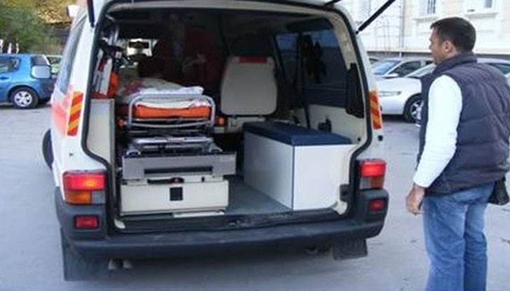 Три деца са имали сериозни проблеми, 10 души са приети в болницата