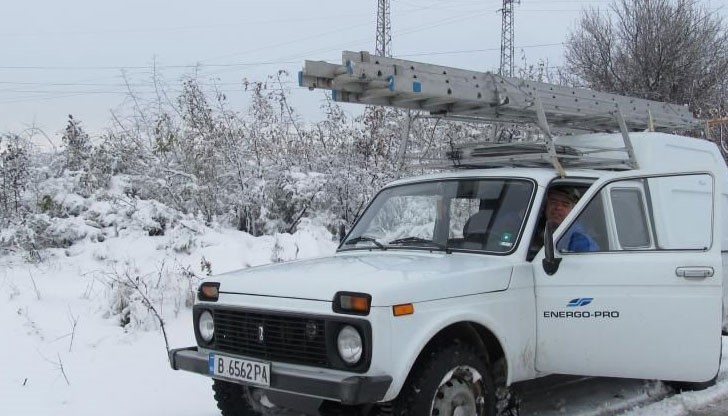 Има още 80 места с прекъснат ток, но екипите на Енерго про не могат да достигнат до тях заради непроходими пътища