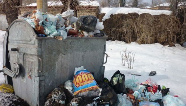 Заради снеговете сметоизвозващите фирми отказват да извозват отпадъците / Снимката е илюстративна