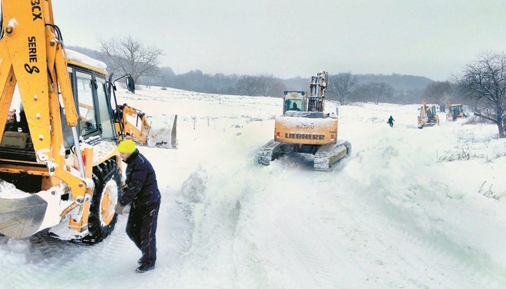 Кражбата на машината, марка JCB, станала през нощта срещу четвъртък Кражбата на машината, марка JCB, станала през нощта срещу четвъртък